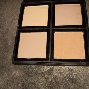 ELF ILLUMINATING PALETTE